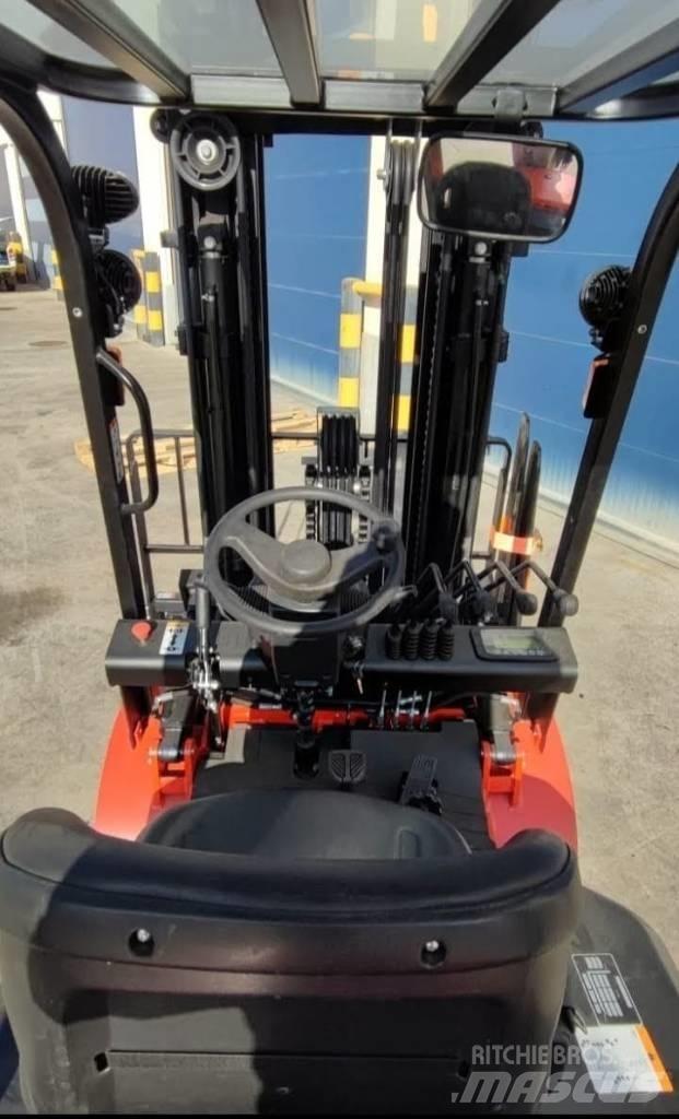 EP EQUIPMENT EFL302 Sähkötrukit