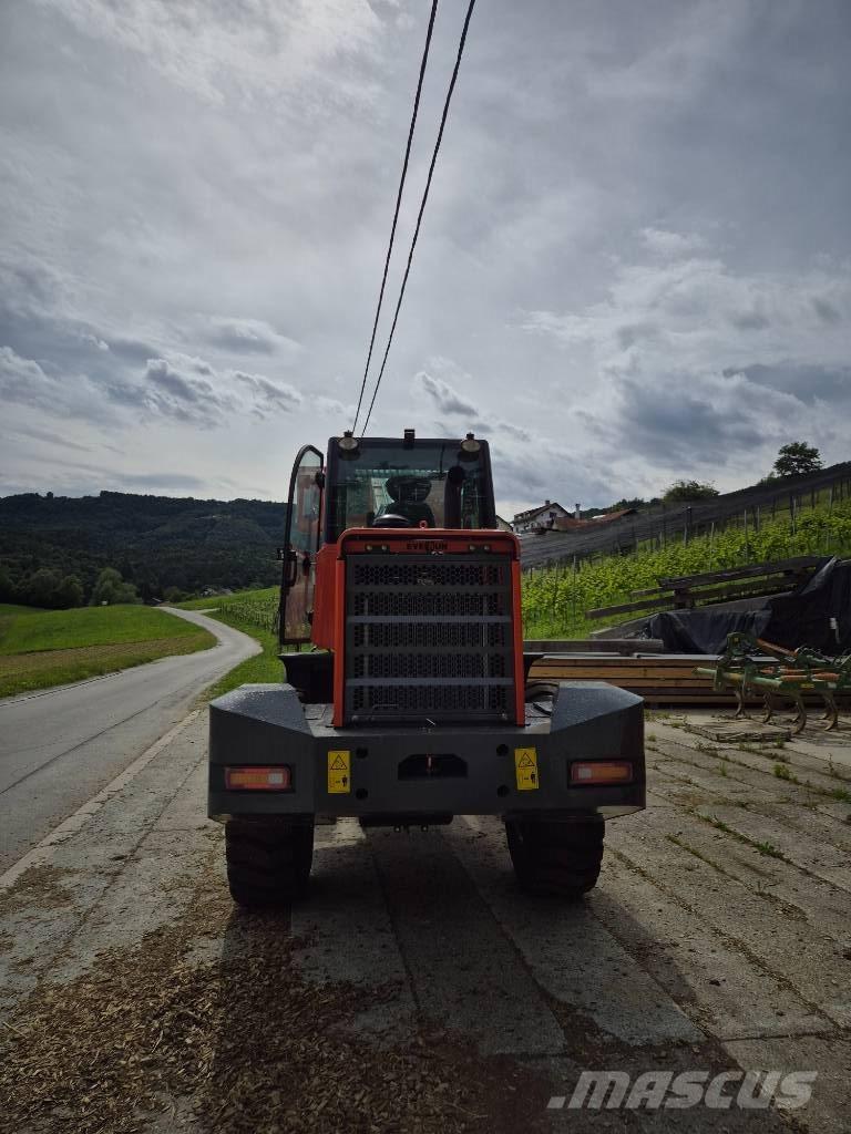 Everun ER3500 Teleskooppikuormaajat