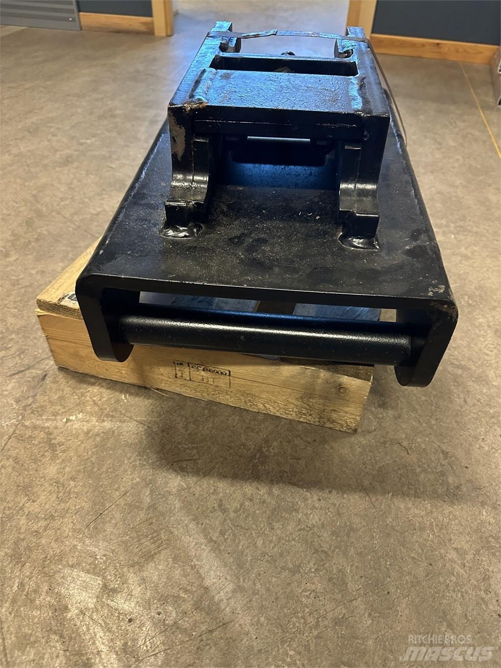  TIK Adapter S45/S40 Muut