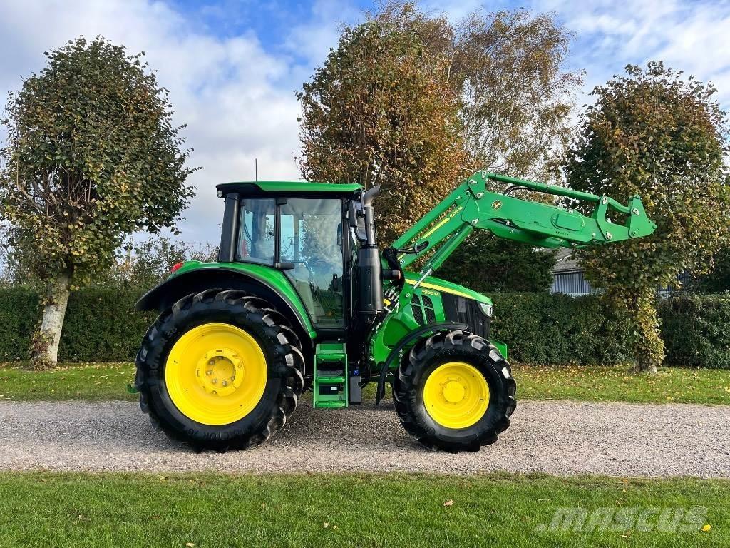 John Deere 6120 M Traktorit