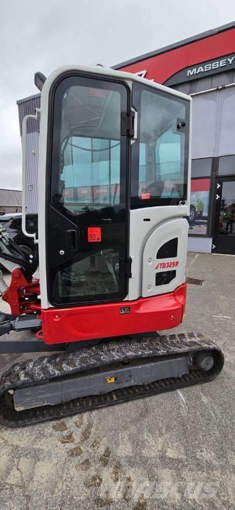 Takeuchi TB 325 R Minikaivukoneet < 7t