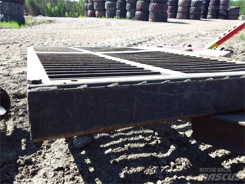 Valmet 840.3 Muut