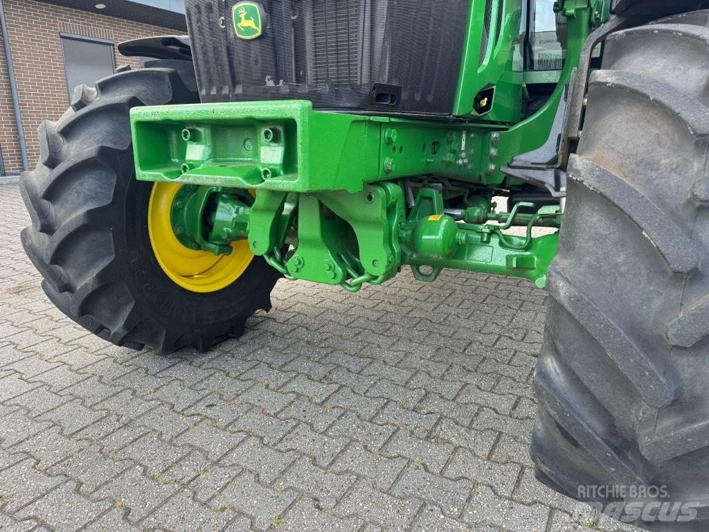 John Deere 6120 M Traktorit