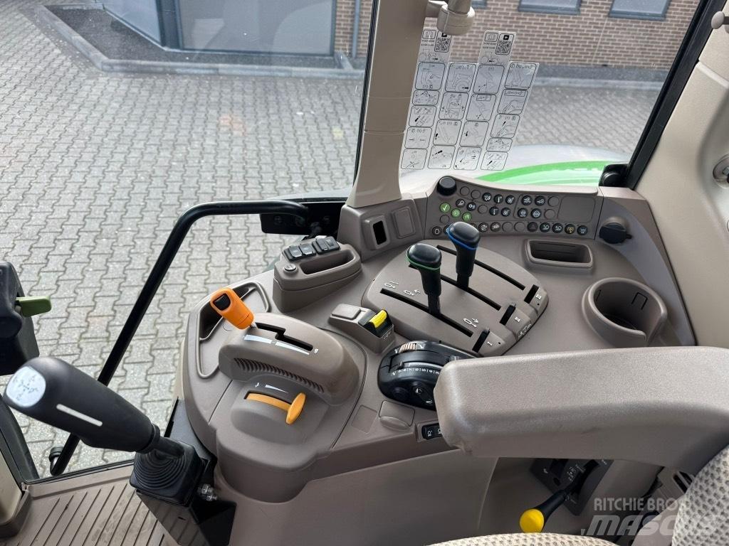 John Deere 6120 M Traktorit