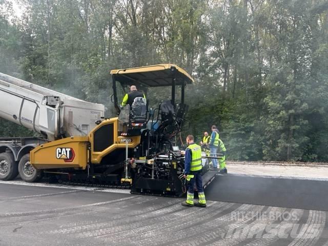 CAT AP 555 Asfalttikoneet