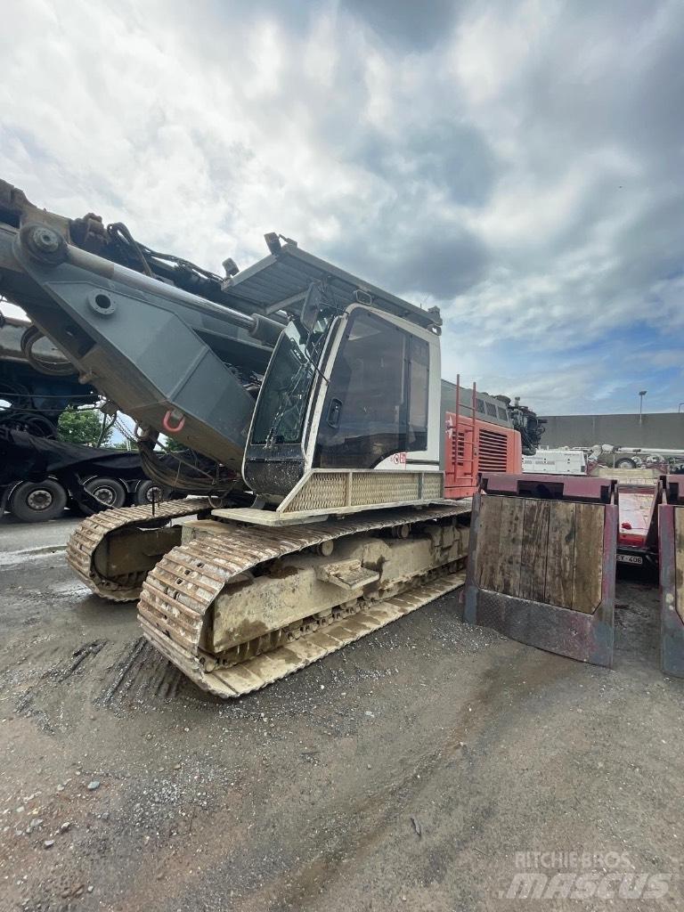 Liebherr LRB 155 Paalutuskoneet