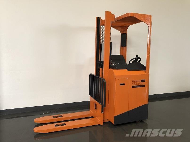 Samag ELF01 Ajettavat pinoamisvaunut