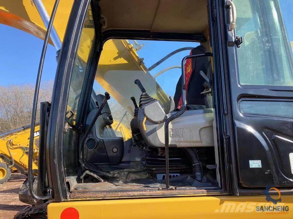 CAT 325 D Telakaivukoneet