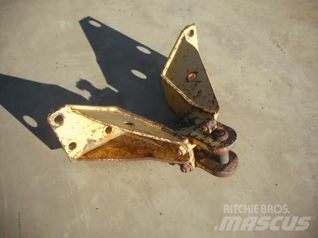 Komatsu D65EX PX Telaketjupuskutraktorit