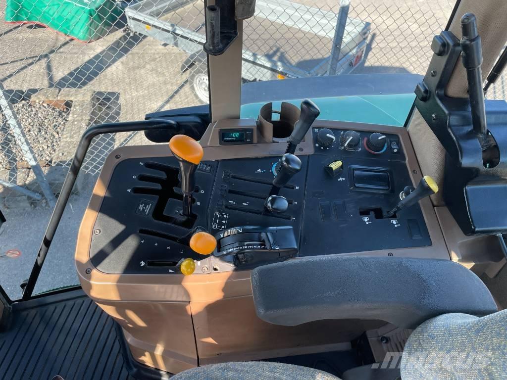 John Deere 7710 Traktorit