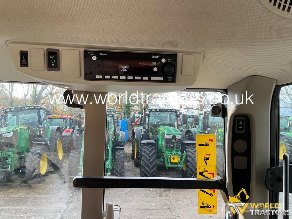 John Deere 6120 M Traktorit