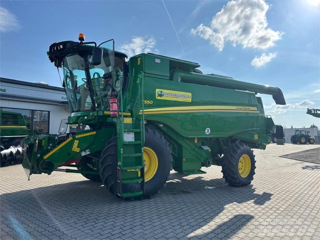 John Deere T550 Leikkuupuimurit