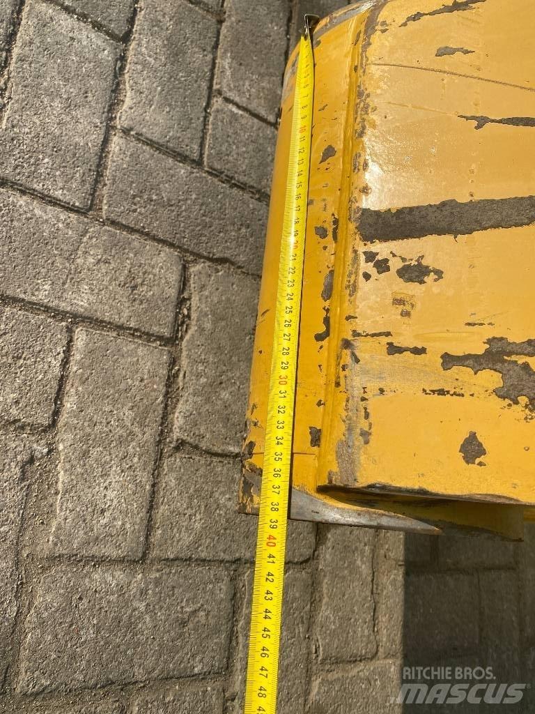 CAT Overslag arm Kaivuulaitteet