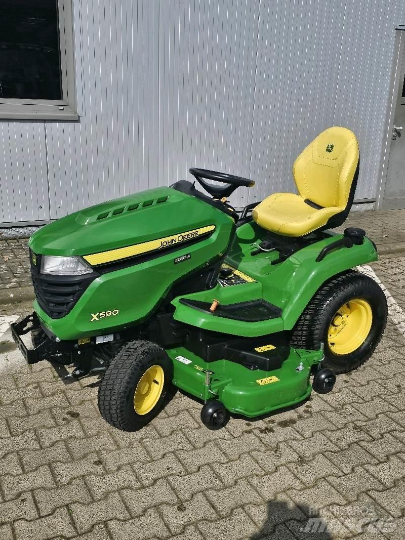 John Deere X590 Niittokoneet
