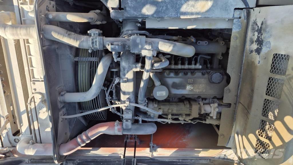 Doosan DX 210 W Pyöräkaivukoneet