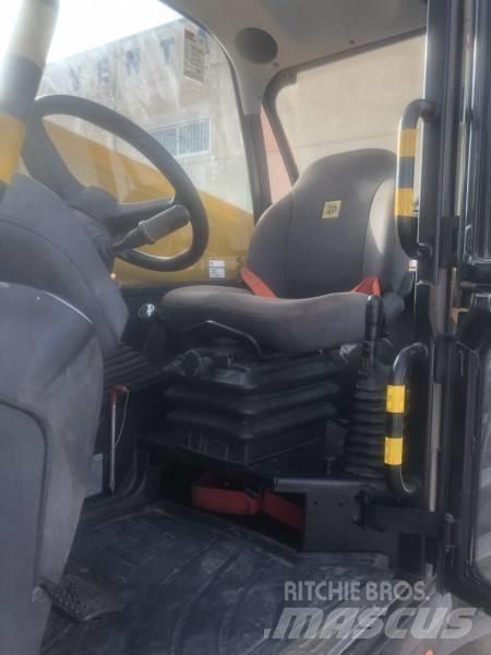 JCB 531-70 Maatalouskurottajat
