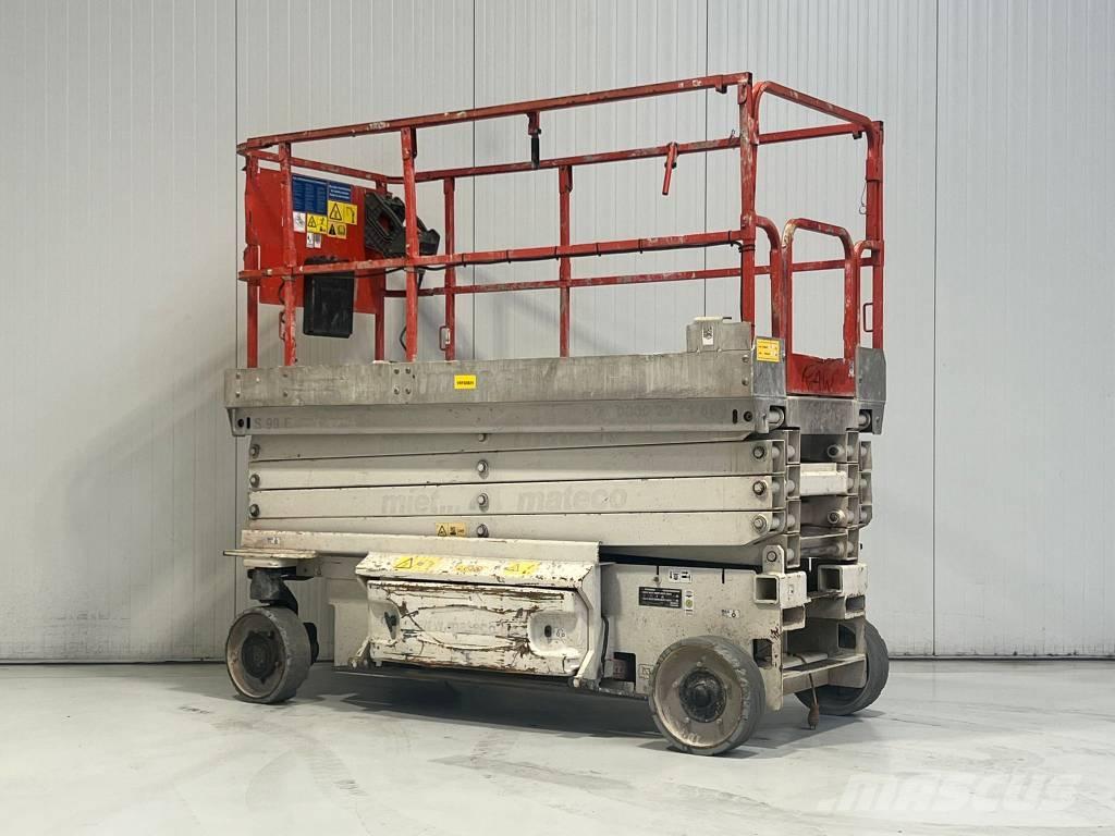 JLG 2646 ES Saksilavat