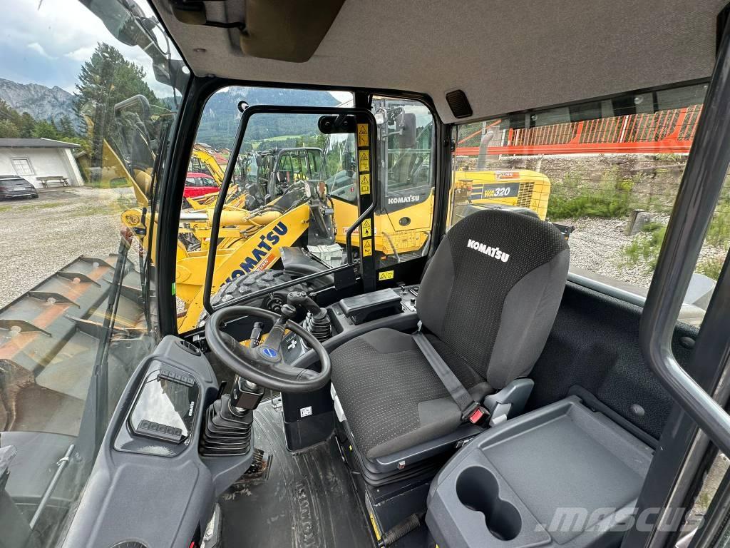 Komatsu WA 100 Pyöräkuormaajat