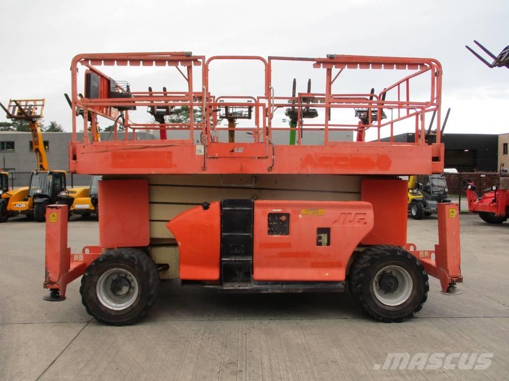 JLG 4394 RT (676) Saksilavat