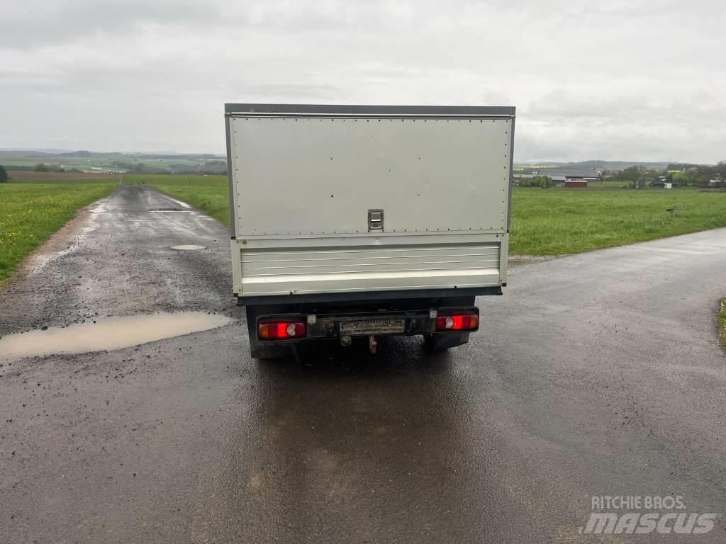 Volkswagen T5 Umpikorikuorma-autot