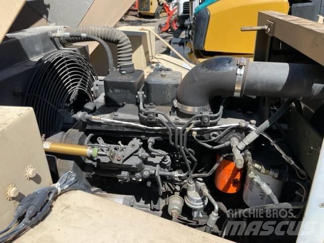  ENTWISTLE 3930 Maastotrukit