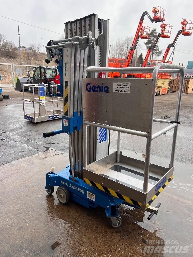 Genie AWP 30 Henkilönostimet ja nostolaitteet