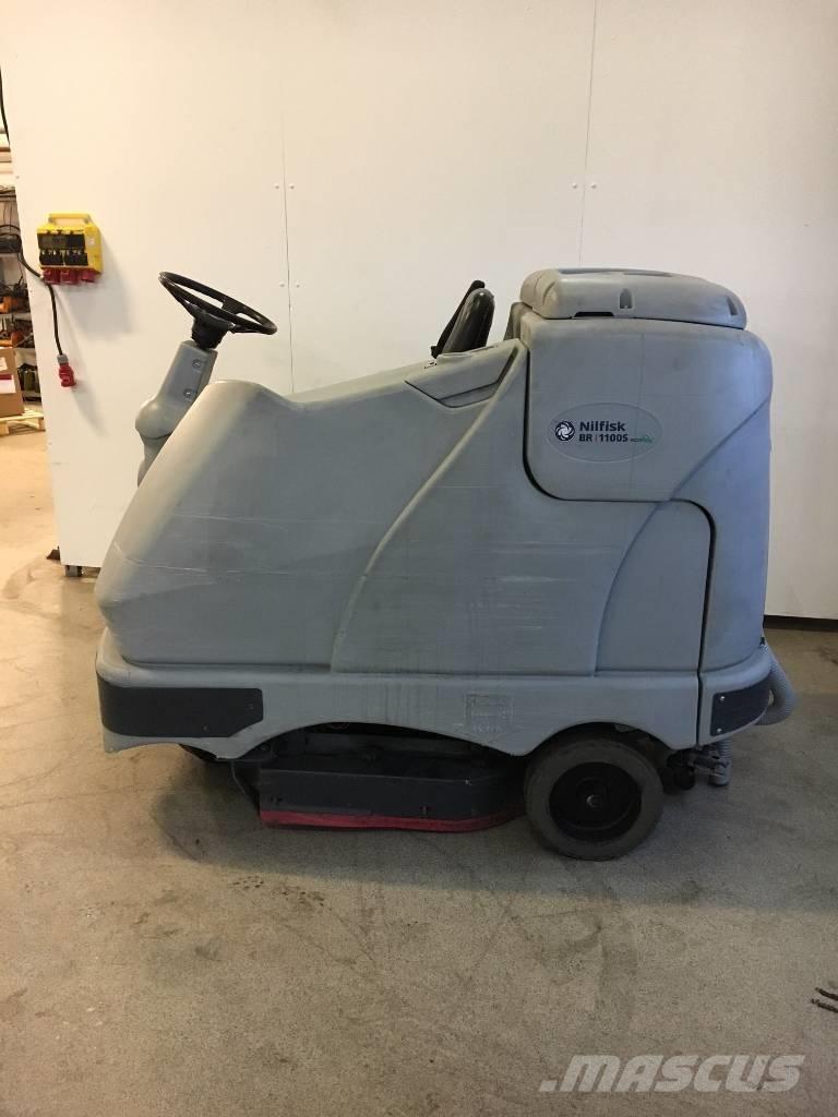 Nilfisk BR 1100 Pesu- ja lakaisukoneet