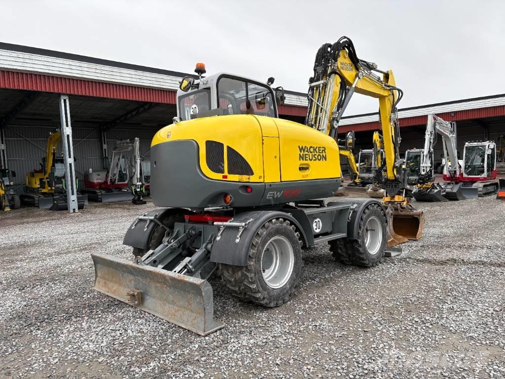 Wacker Neuson EW100 Pyöräkaivukoneet