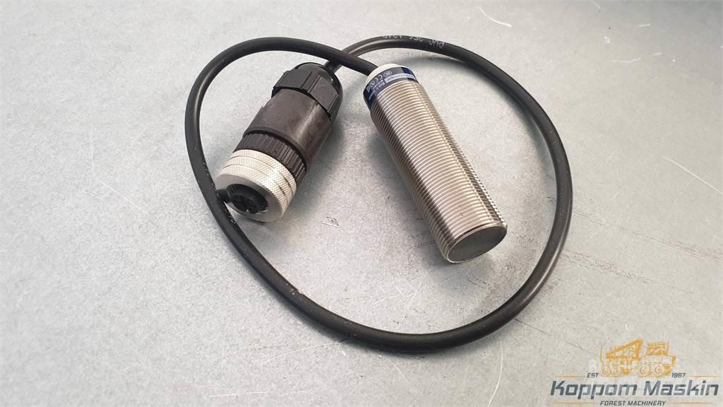 Ponsse P11519 Sähkö ja elektroniikka
