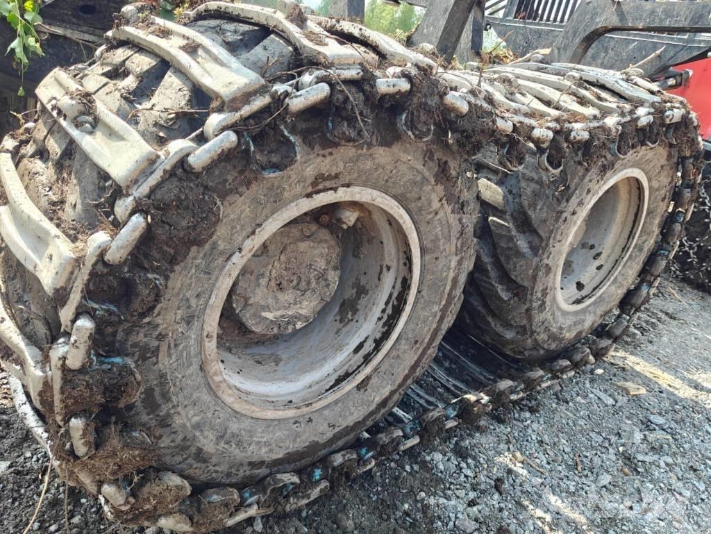 Komatsu 875 Kuormatraktorit