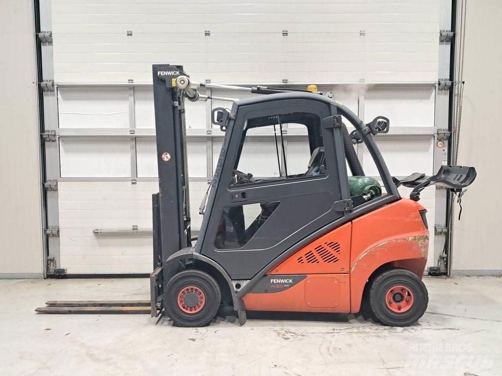 Linde H25T-02 Nestekaasutrukit