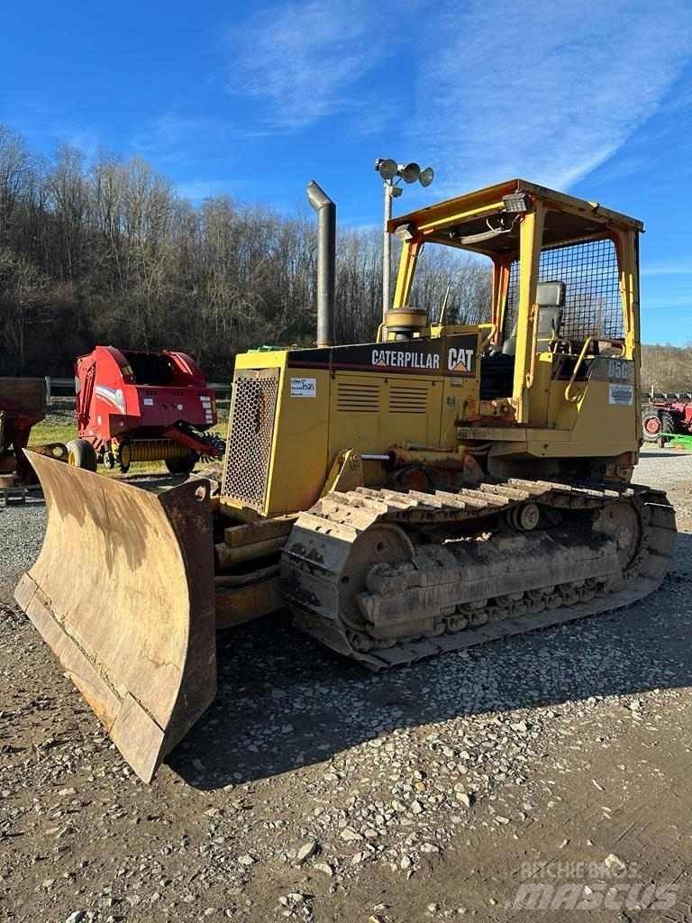 CAT D5C Telaketjupuskutraktorit