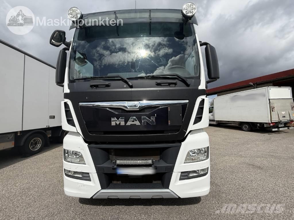 MAN TGX 25.560 Vetopöytäautot
