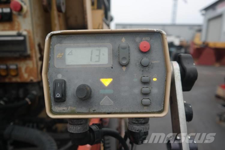 Dynapack F121 4WD Asfalttikoneet