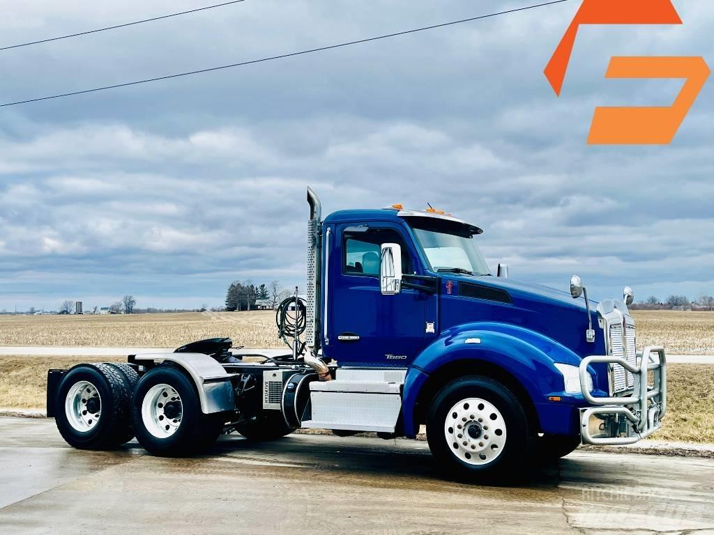 Kenworth T 880 Vetopöytäautot