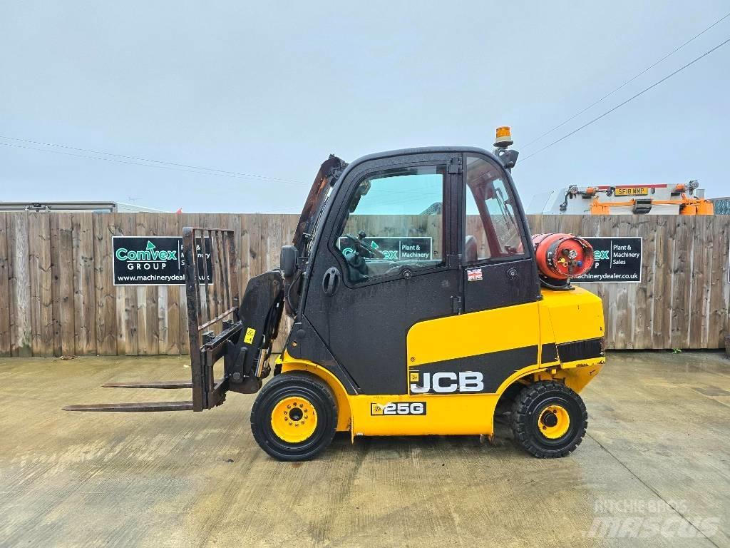 JCB TLT 25 G Nestekaasutrukit
