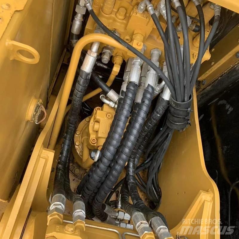 CAT 312 D Telakaivukoneet