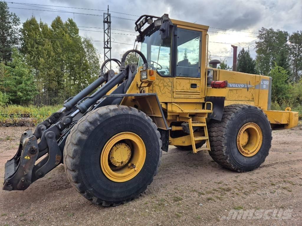Volvo L 120 B Pyöräkuormaajat