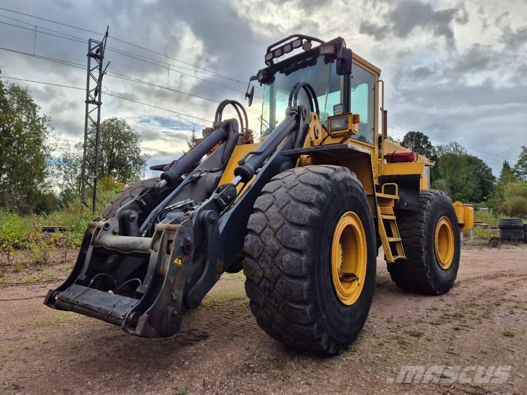 Volvo L 120 B Pyöräkuormaajat