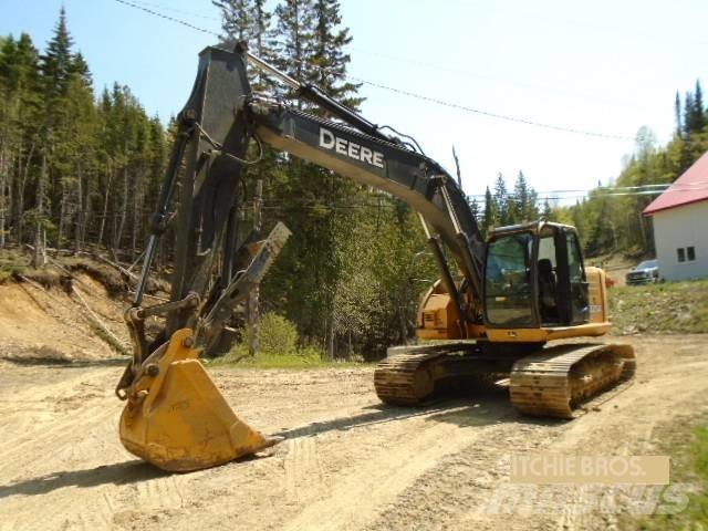 John Deere 225 DLC Telakaivukoneet