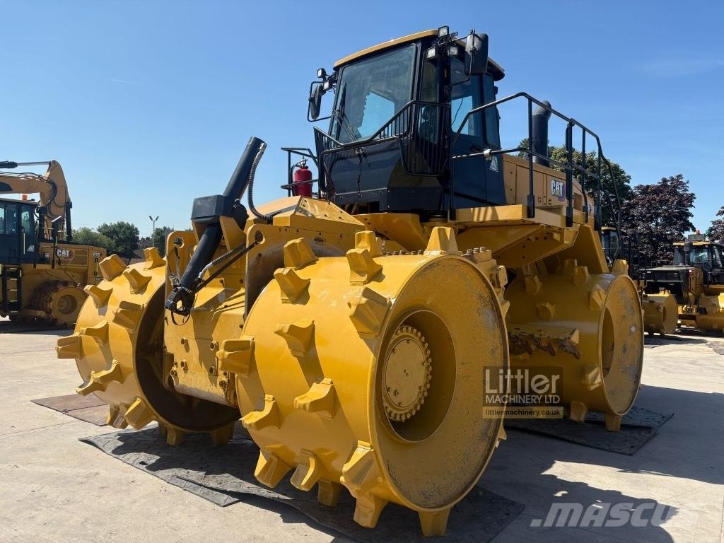 CAT 826 Kaatopaikkajyrät