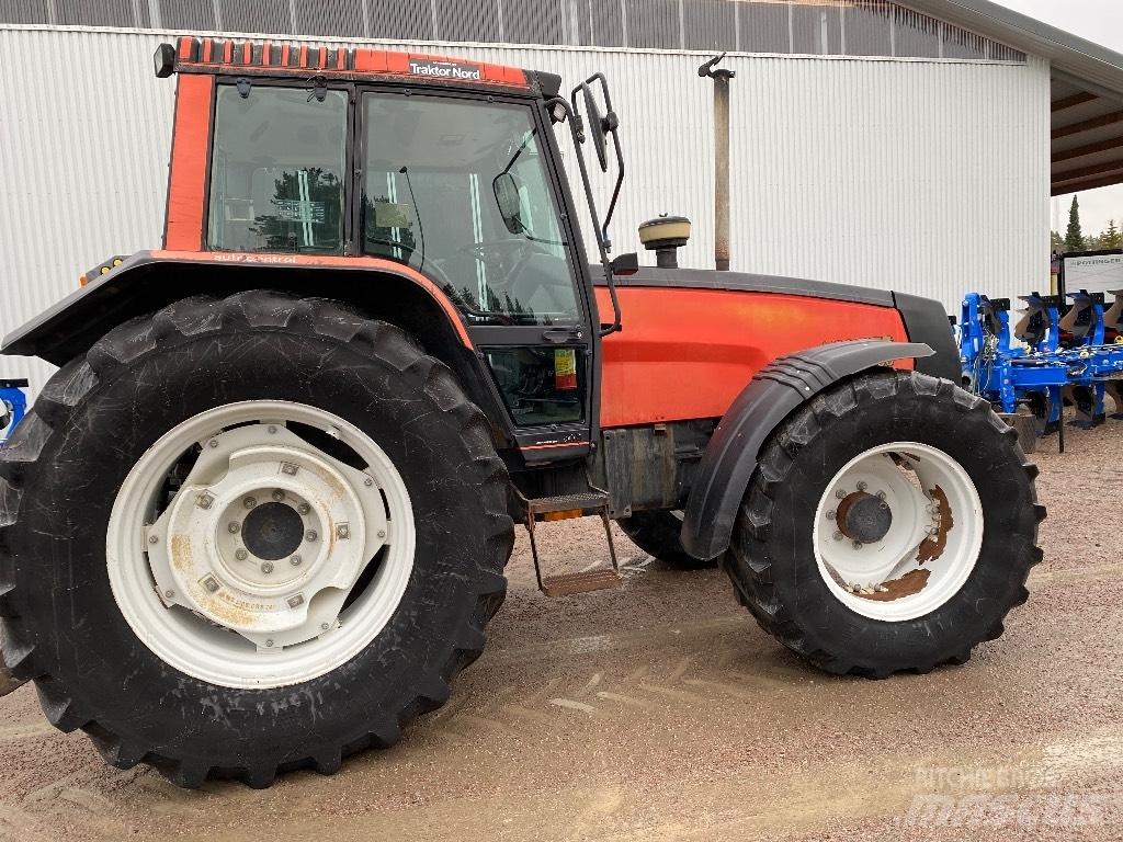 Valtra Valmet 8400 Traktorit