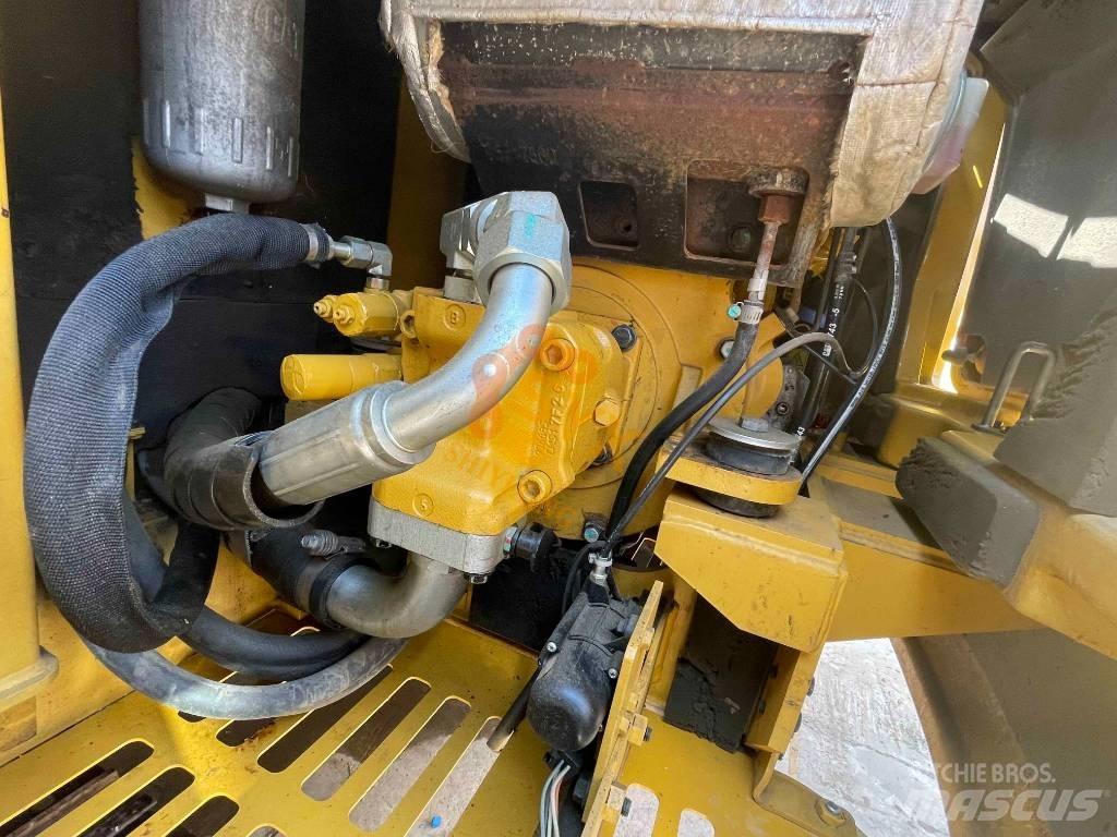 CAT 305.5 E 2 Minikaivukoneet < 7t