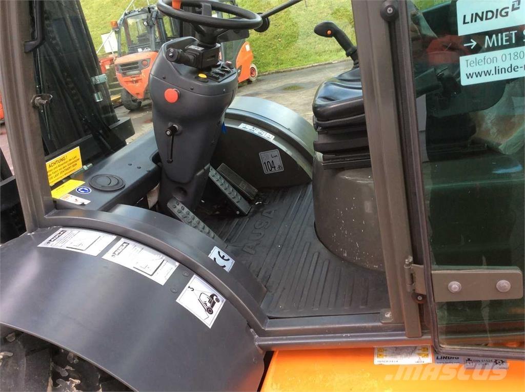 Ausa C500 HX4 Maastotrukit