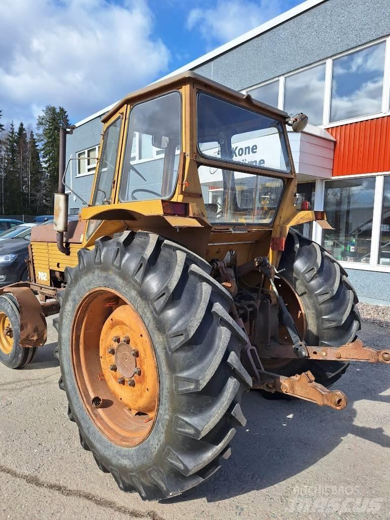 Valmet 702 Traktorit