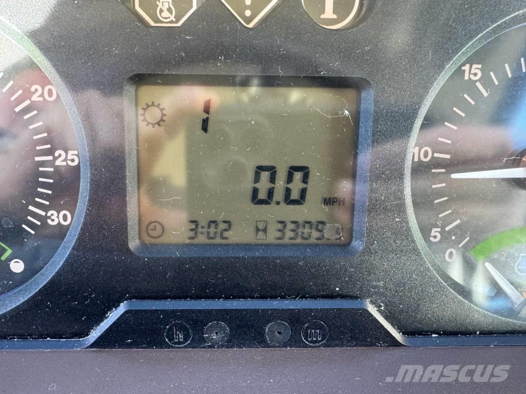 John Deere 6120 Traktorit