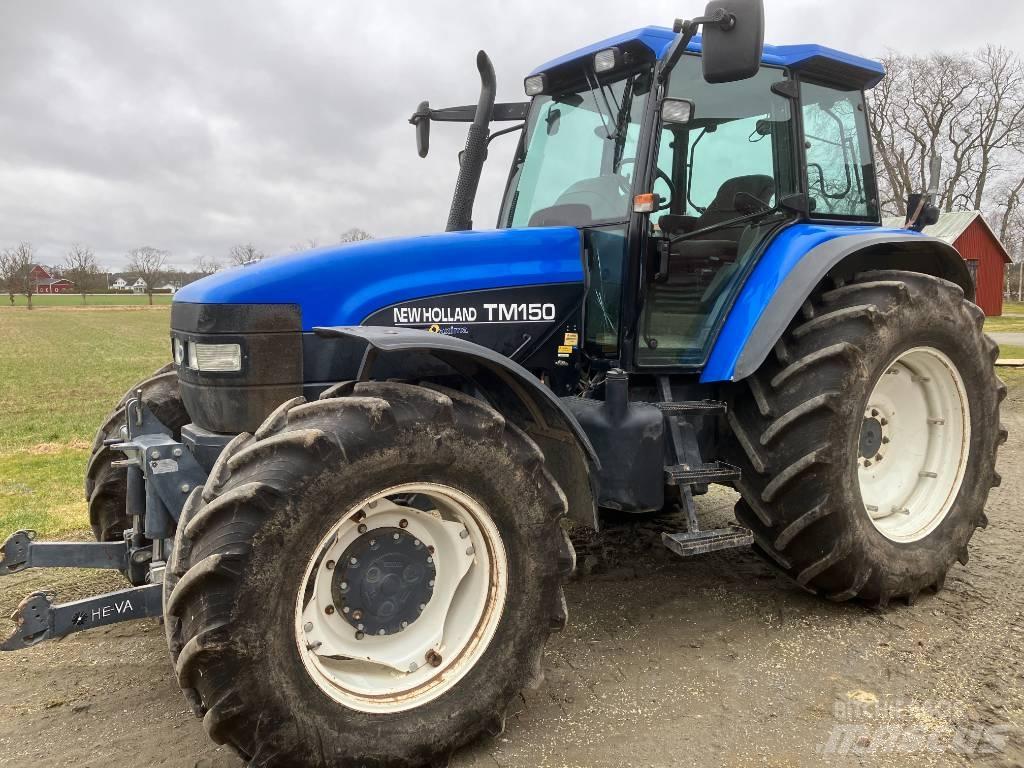 New Holland TM 150 Traktorit
