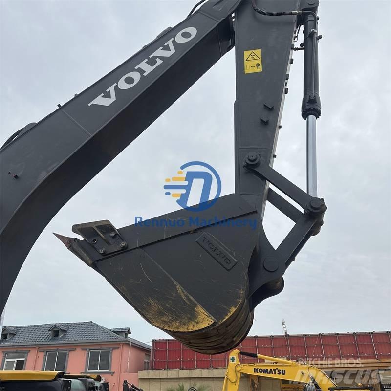 Volvo EC 240 Telakaivukoneet