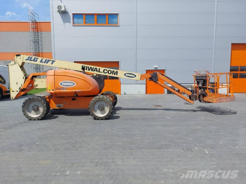 JLG 600AJ Kuukulkijat