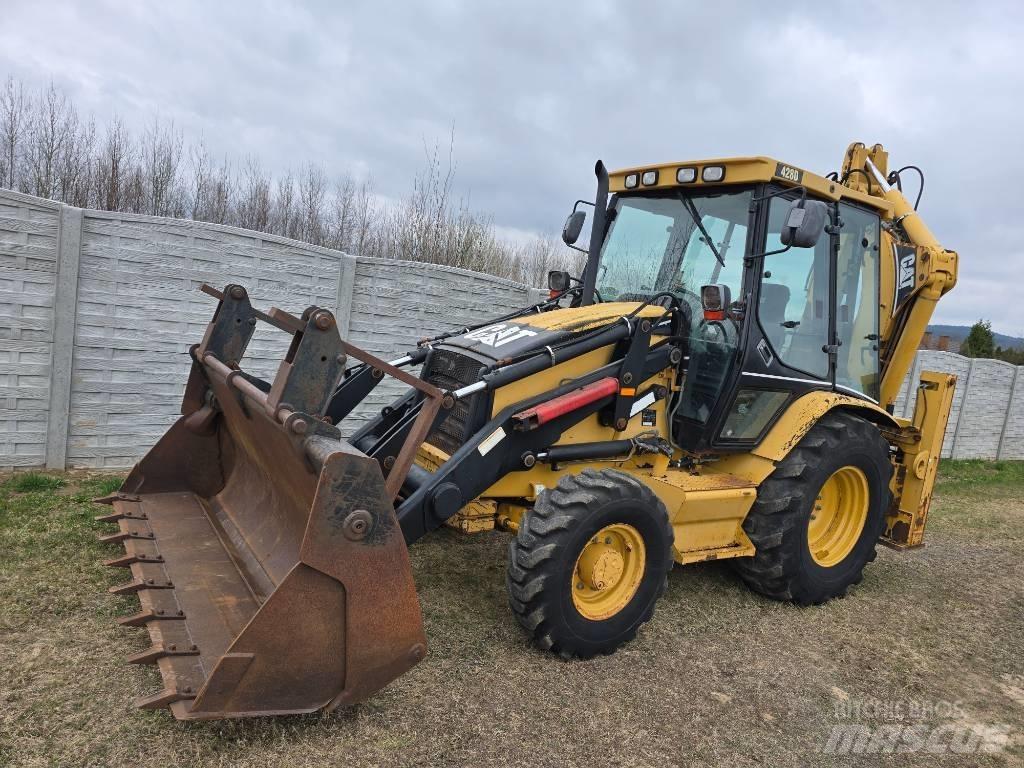 CAT 428 D Kaivurikuormaajat